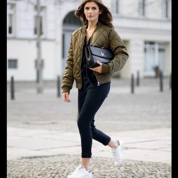 💃🏻SOLD OUT The Bella Bomber Olive Green - Picture 5 of 7